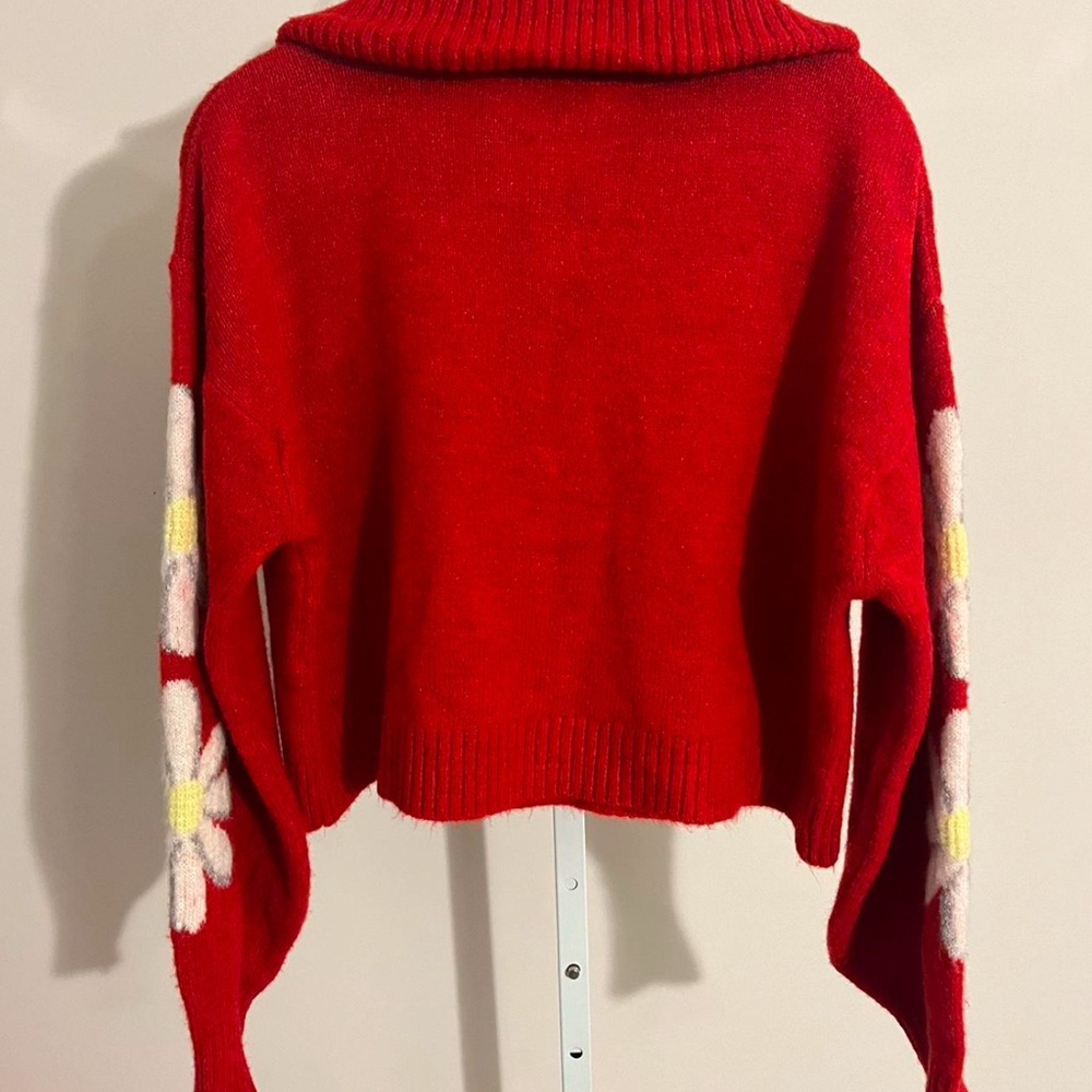 Red Floral Zip-Up Sweater - Picture 2 of 7